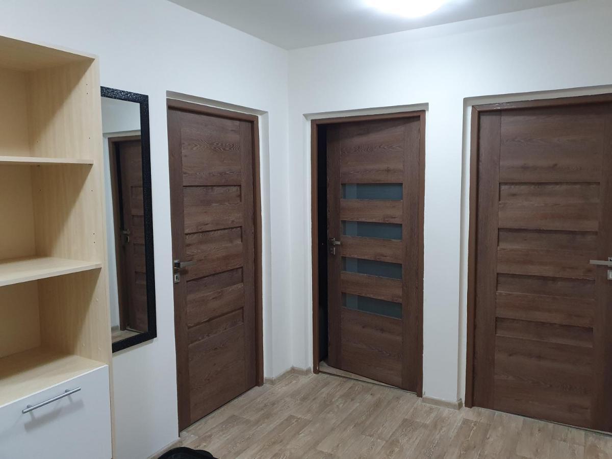 Family Apartman Kovarska Exterior photo